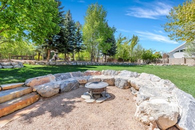 HOME + PLUS EXTRA LAND/LOT Introducing a rare and refined Alpine - photo 18