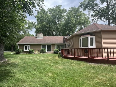 Opportunity awaits on this spacious 1-acre property! This home - photo 19