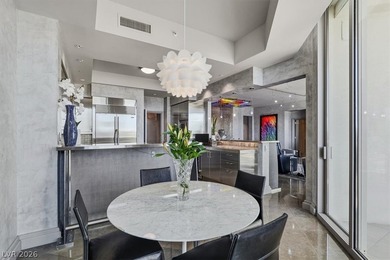 Completely customized residence on the 26th floor. Experience - photo 22