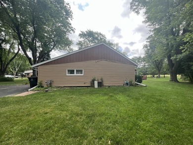 Opportunity awaits on this spacious 1-acre property! This home - photo 22