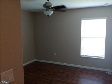 Well-maintained and spacious 4-bedroom, 2 1/2-bath home offering - photo 34