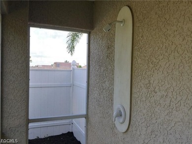 Well-maintained and spacious 4-bedroom, 2 1/2-bath home offering - photo 44