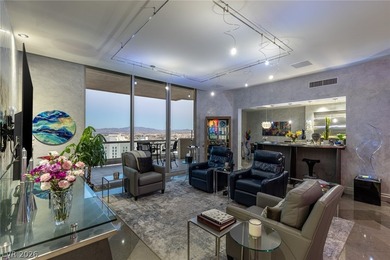 Completely customized residence on the 26th floor. Experience - photo 49