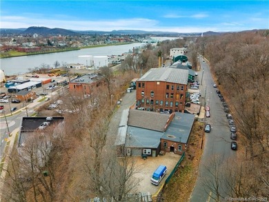 Heavy industrial building located in New Haven with plenty of