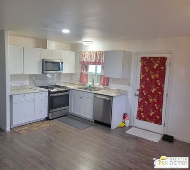 Settled within the very lively golf community of Desert Crest - photo 12