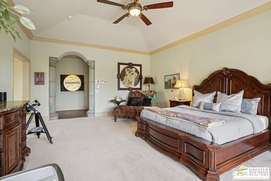 Sophisticated luxury meets timeless elegance in this exceptional - photo 47