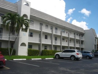 Lakes at Sunrise Golf Course Condo For Sale in Sunrise Florida