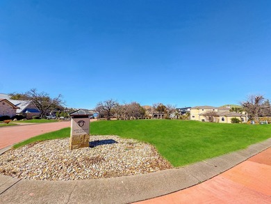 Positioned just across from the Applehead Island amenity center - photo 12