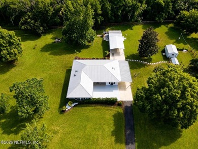 Welcome to a truly exceptional country estate where modern - photo 45