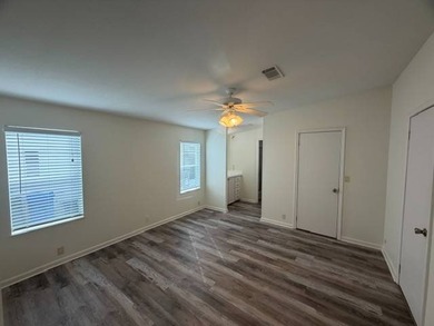 GOLF COURSE HOME FOR SALE - FURNISHED + GOLF CART INCLUDED! Move - photo 13