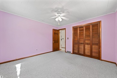This well maintained 2 bedroom, 2 bathroom home offers 1,100 - photo 14
