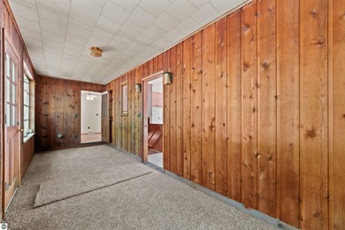This well maintained 2 bedroom, 2 bathroom home offers 1,100 - photo 17