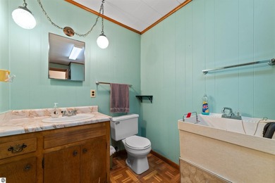 This well maintained 2 bedroom, 2 bathroom home offers 1,100 - photo 21