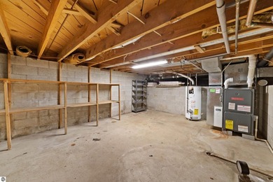 This well maintained 2 bedroom, 2 bathroom home offers 1,100 - photo 23