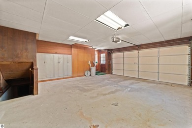 This well maintained 2 bedroom, 2 bathroom home offers 1,100 - photo 29