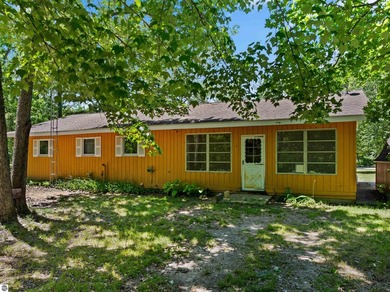 This well maintained 2 bedroom, 2 bathroom home offers 1,100 - photo 44