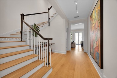Almeria Row, a collection of luxury townhomes, has garnered - photo 10