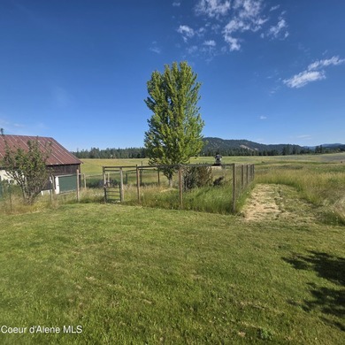This rare find 3-bedroom home is centrally located and offers - photo 12