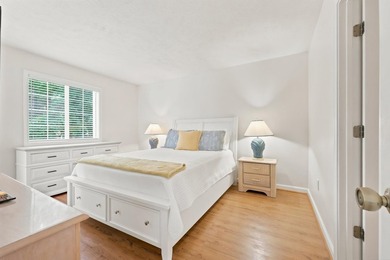 Welcome to this well-maintained 2-bedroom, 2-bathroom condo - photo 13