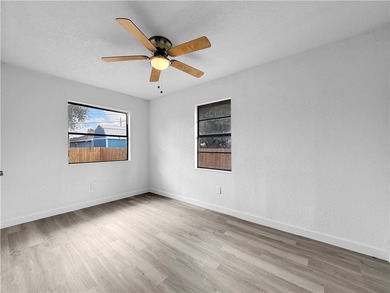 Recently renovated 3-bedroom, 1-bath home on a 0.11-acre lot - photo 16