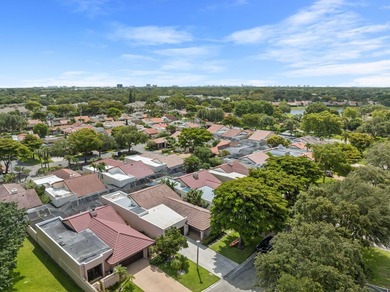 Welcome to refined living in this impeccably upgraded 3-bedroom - photo 29