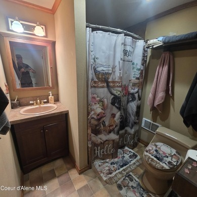 This rare find 3-bedroom home is centrally located and offers - photo 34