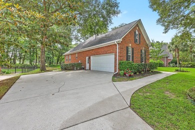 Enjoy easy living in this beautifully maintained ranch home - photo 43