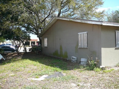 HUGE CBS DUPLEX ZONED GENERAL COMMERCIAL WHICH IS A LEGAL NON - photo 5