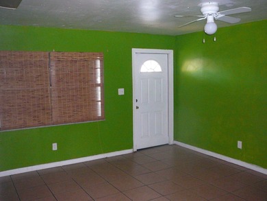HUGE CBS DUPLEX ZONED GENERAL COMMERCIAL WHICH IS A LEGAL NON - photo 9