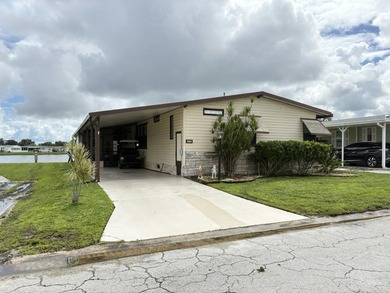 (private lake, pond, creek) Home For Sale in Melbourne Florida
