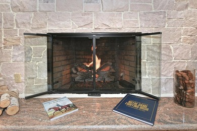Welcome to this beautifully maintained 5 bedroom, 3 1/2 bath - photo 17
