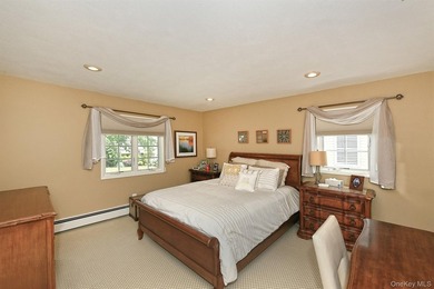 Welcome to this beautifully maintained 5 bedroom, 3 1/2 bath - photo 21