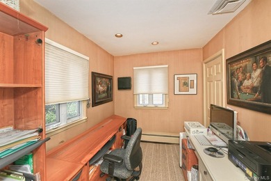 Welcome to this beautifully maintained 5 bedroom, 3 1/2 bath - photo 24