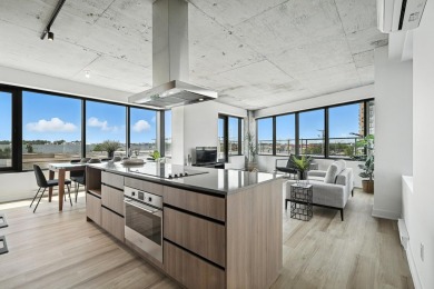 Lake Condo For Sale in Montréal (Lasalle),