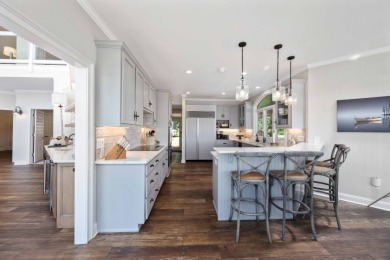 Luxury Lakefront Living - photo 10