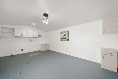 Discover this absolutely charming three-bedroom, two-bathroom - photo 34