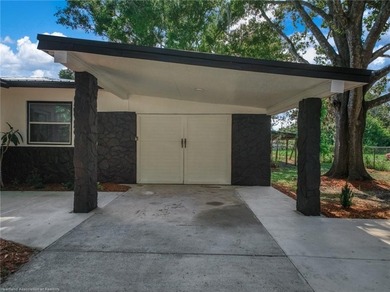 Discover this absolutely charming three-bedroom, two-bathroom - photo 38