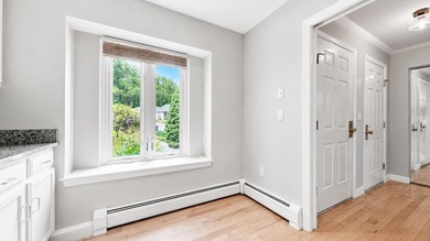 This bright and lovely 3-bedroom, 2.5 bathroom condo offers the - photo 9