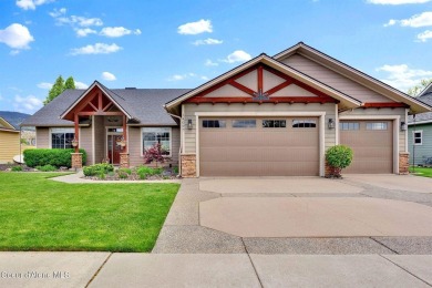 Lake Home For Sale in Rathdrum, Idaho