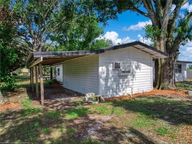 Discover this absolutely charming three-bedroom, two-bathroom - photo 47
