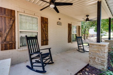 Richland Chambers Lake Home Sale Pending in Streetman Texas