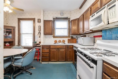 4 bedroom colonial located in the East Midwood section of - photo 3