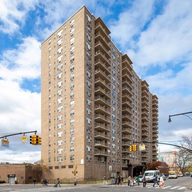 Step into a rare find in the heart of Flushing-a sprawling - photo 17