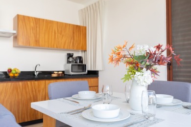 Experience comfortable living in this 4-bedroom, 4-bathroom - photo 10