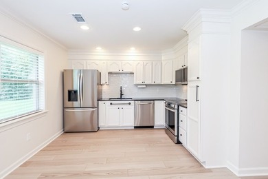 Beautifully renovated 4 bed/3 bath condo at Orleans Oaks, just 5 - photo 9