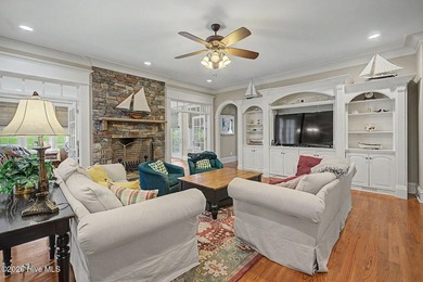 Luxury at its finest! Exquisite home with all the bells and - photo 13