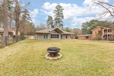 NP 111 Lake Cherokee - Fabulous North Side Location - photo 3