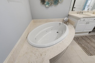 TRUE LAKE-FRONT in Lakeside Lodge at Prospect Point. 3BD/3Bth - photo 32
