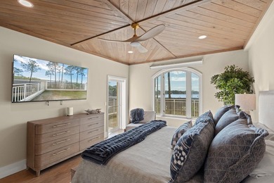 A Rare Bayfront Residence ***4 Bedroom 4 Bath with a Private - photo 32