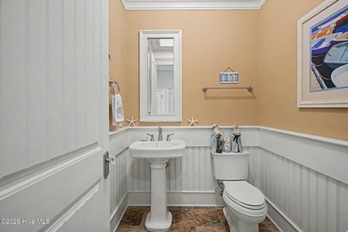 Luxury at its finest! Exquisite home with all the bells and - photo 32